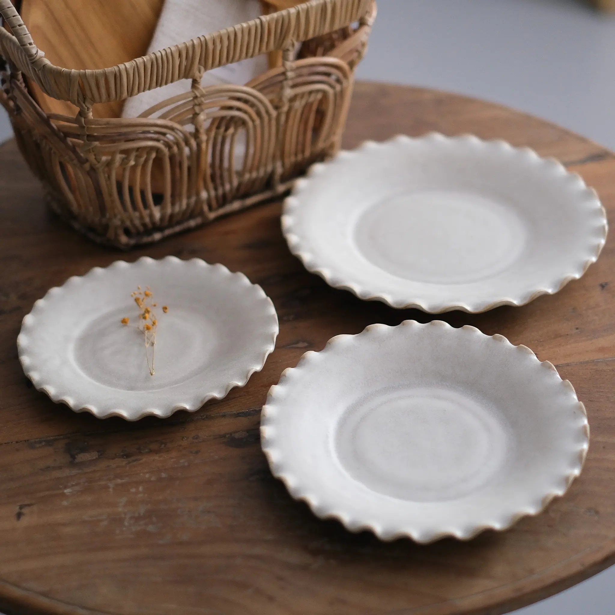 プレート（Fuchiha）美濃焼｜【コノヒノ道具店】