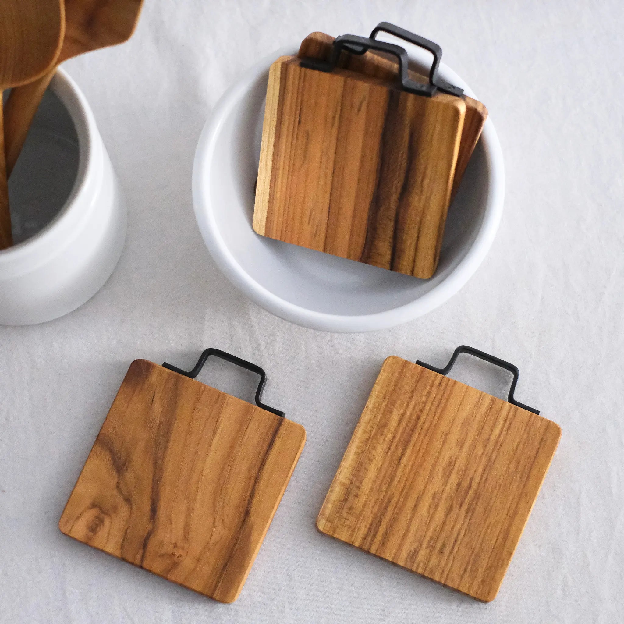 天然木のアイアンハンドルコースター(チーク)|Co-Labo【コノヒノ 天然木のアイアンハンドルコースター(チーク)|Co-Labo【コノヒノ