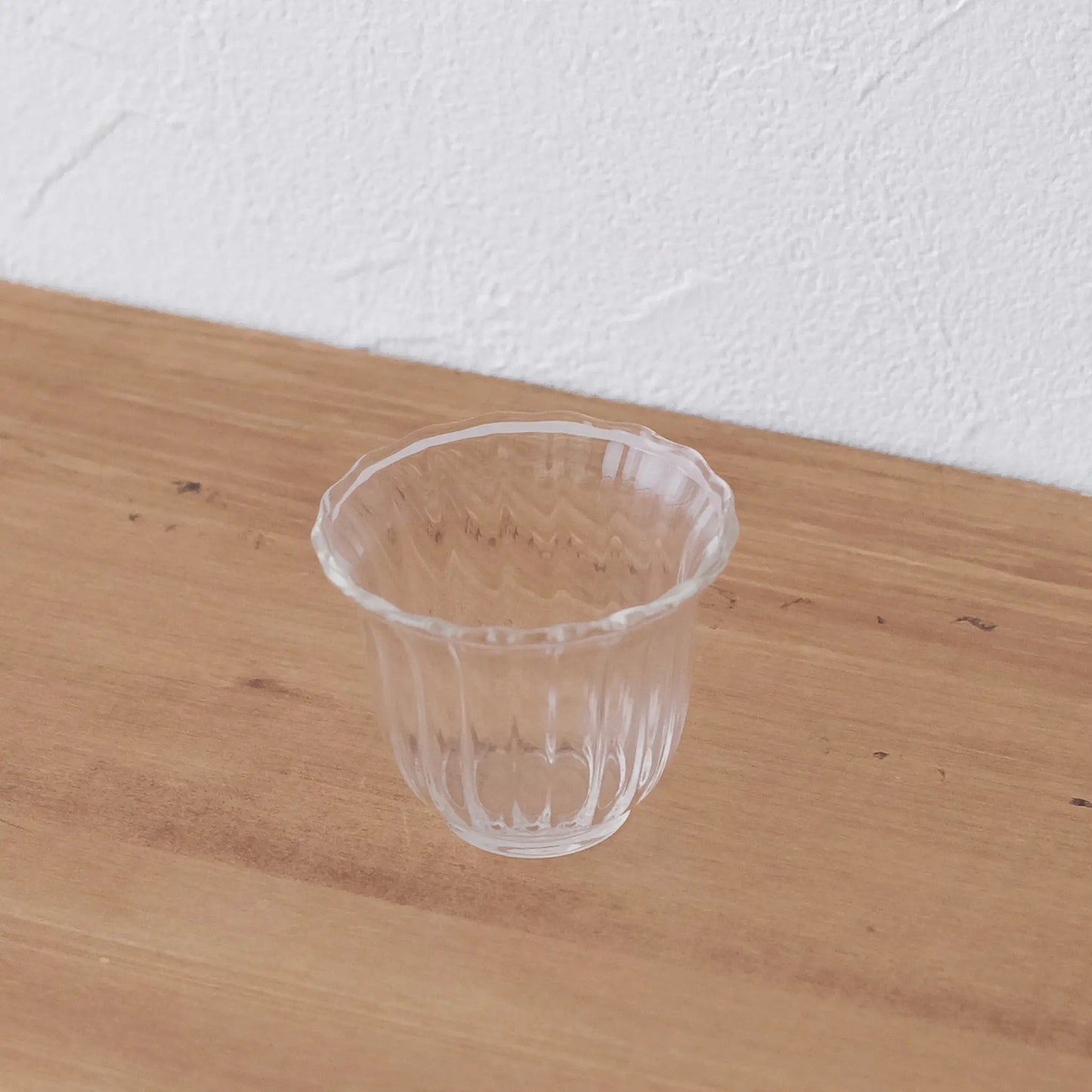 花びら模様の耐熱湯呑みカップ