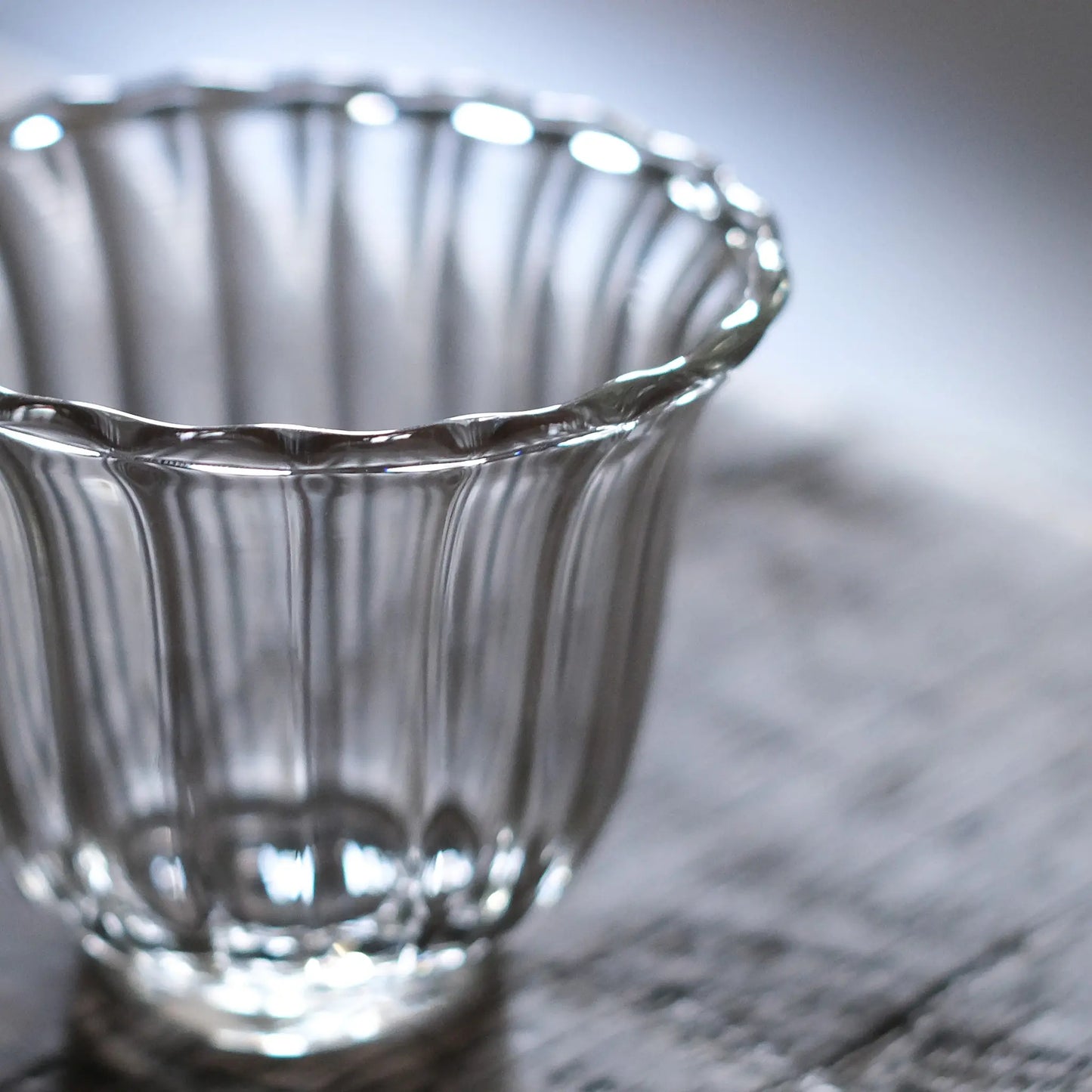 花びら模様の耐熱湯呑みカップ