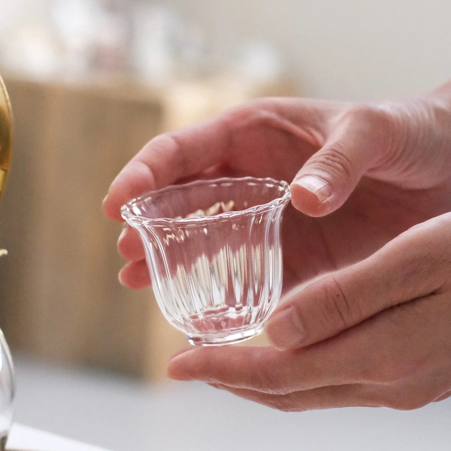 花びら模様の耐熱湯呑みカップ