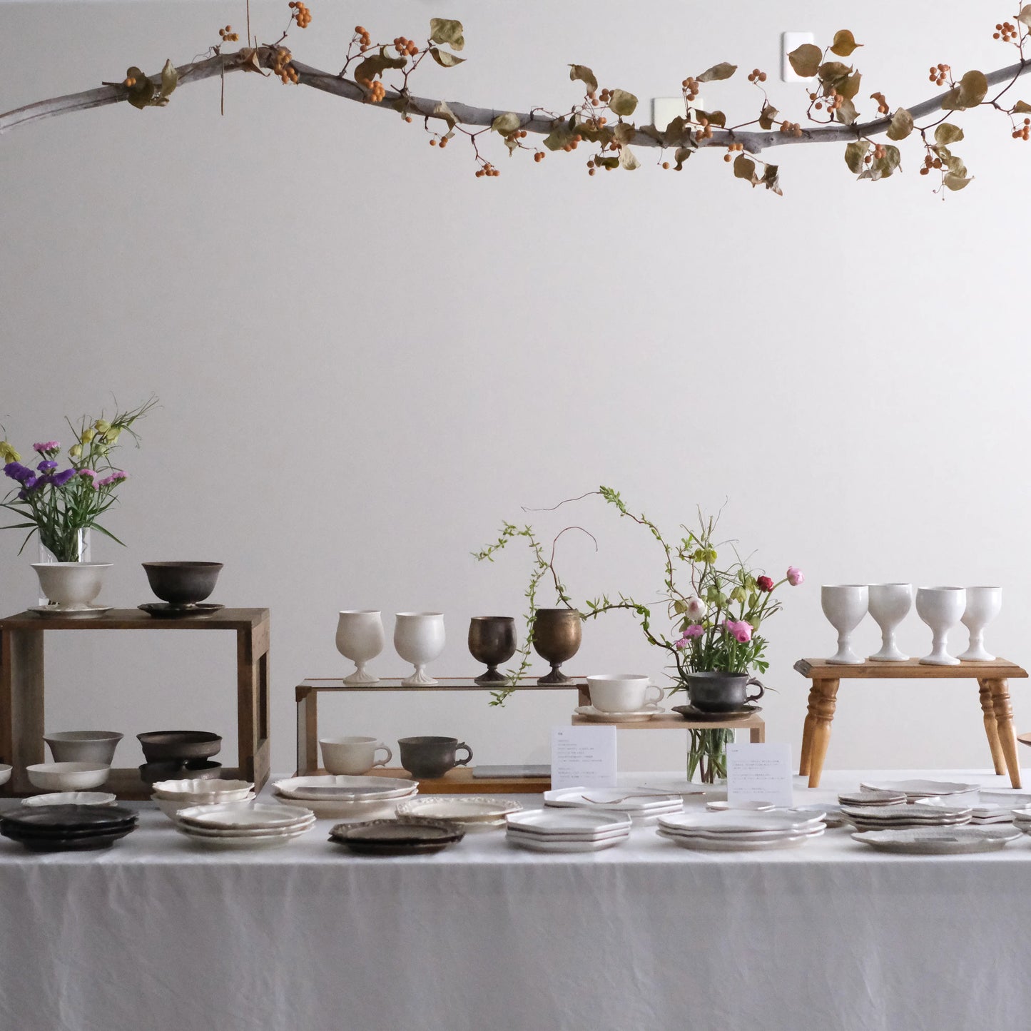 心日和さんと雪窯さんお二人の企画展を開催中