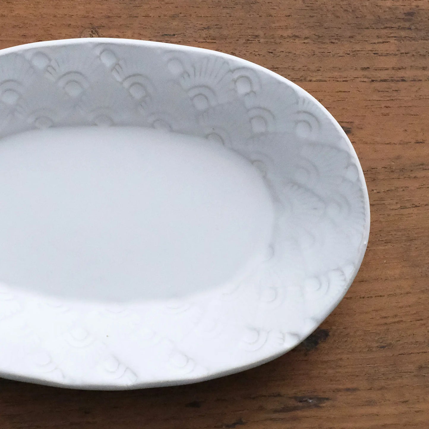 
                  
                    Oval Plate (Printed)
                  
                