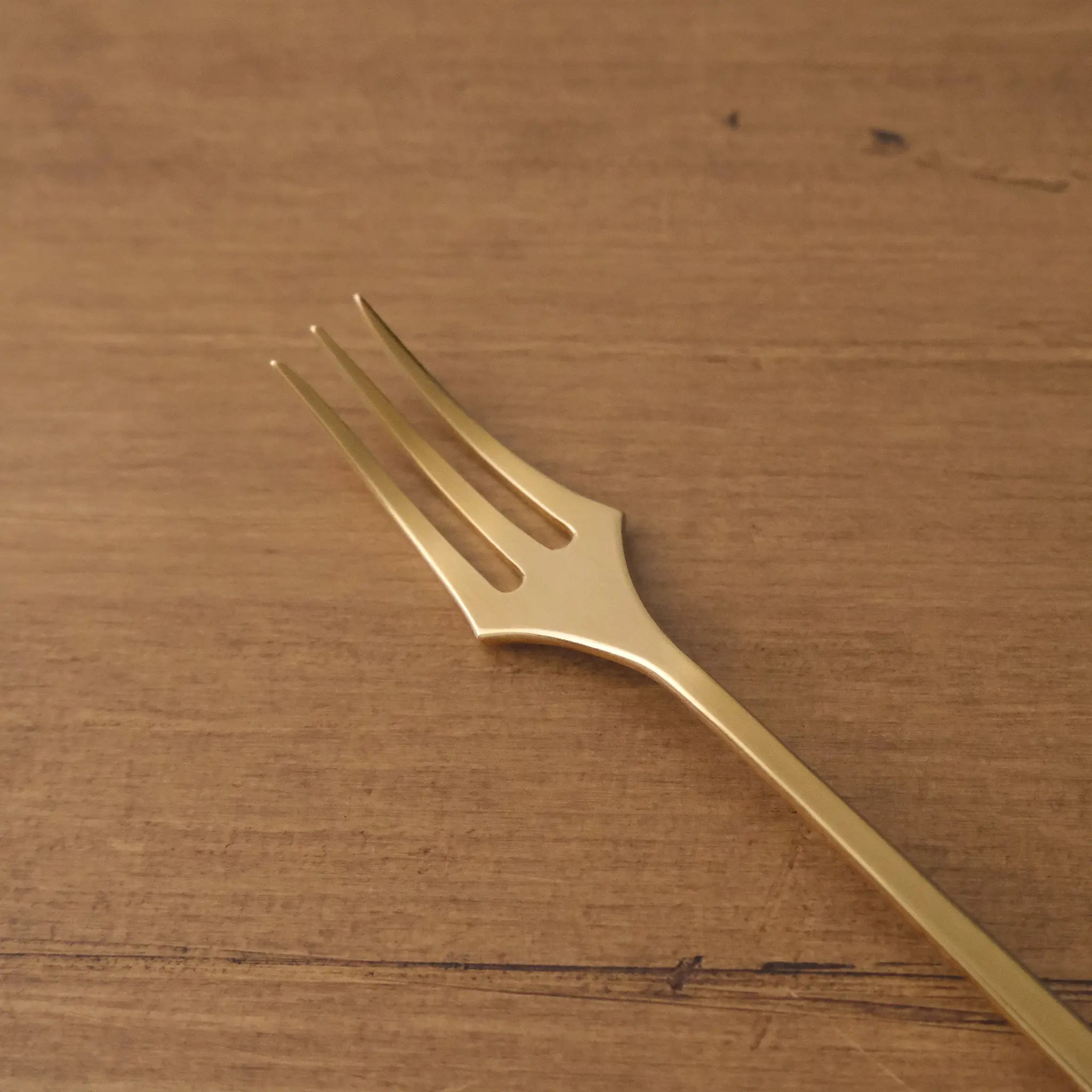 ケーキフォーク｜ジュテ - jeté -｜カトラリー作家 樫原ヒロ【コノヒノ