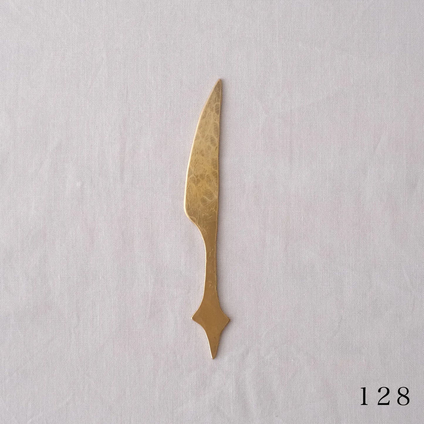 
                  
                    【5/24販売開始】あるもの（あるもの展展示品）
                  
                