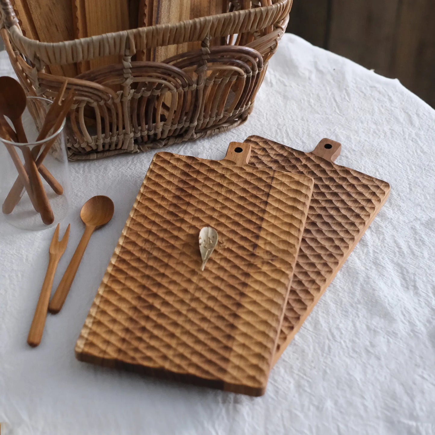 
                  
                    Wooden cutting board
                  
                