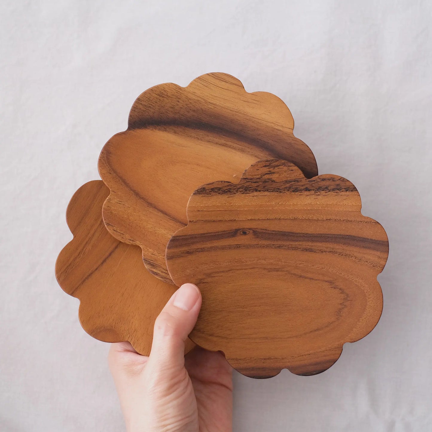 
                  
                    Flower plate
                  
                