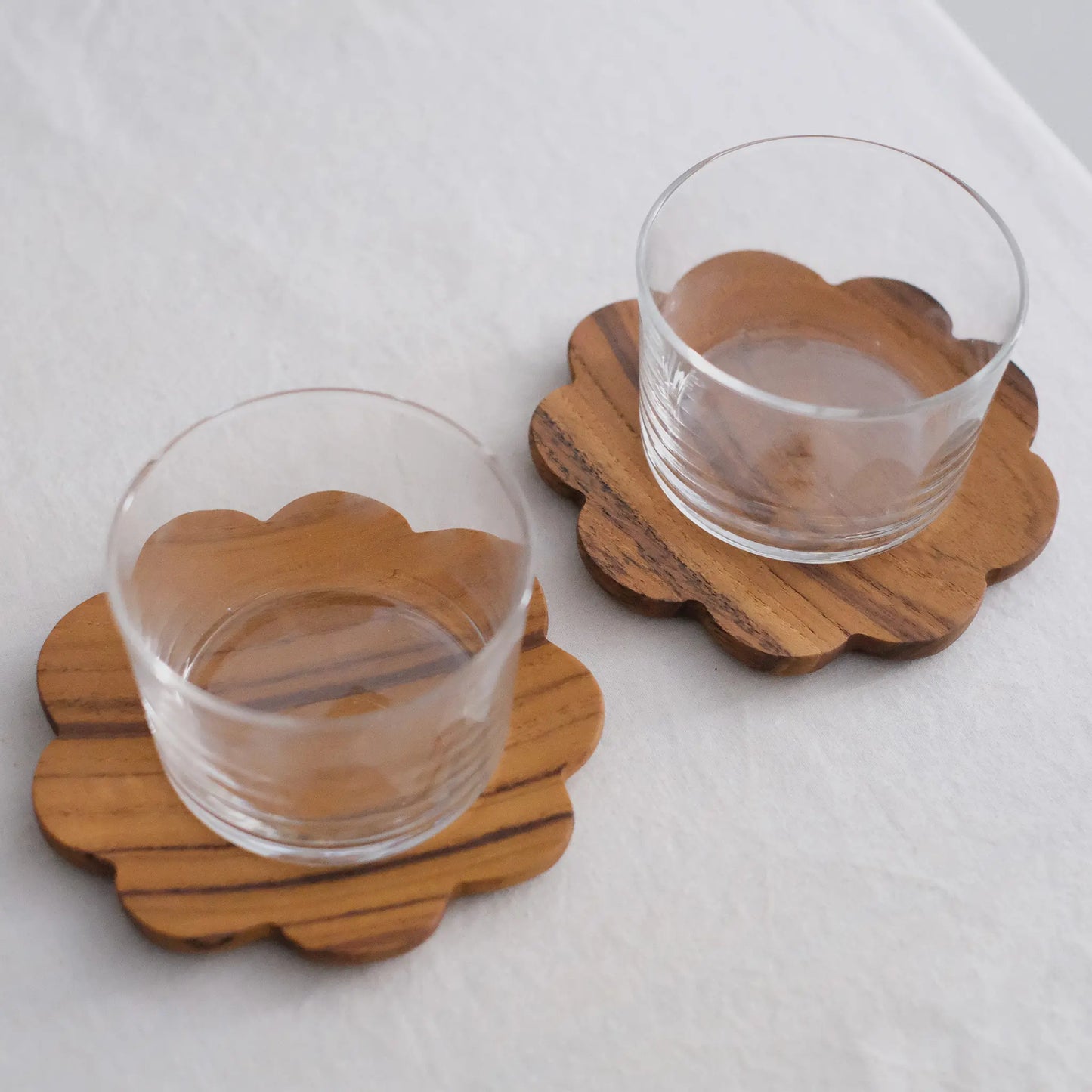 
                  
                    Flower plate
                  
                