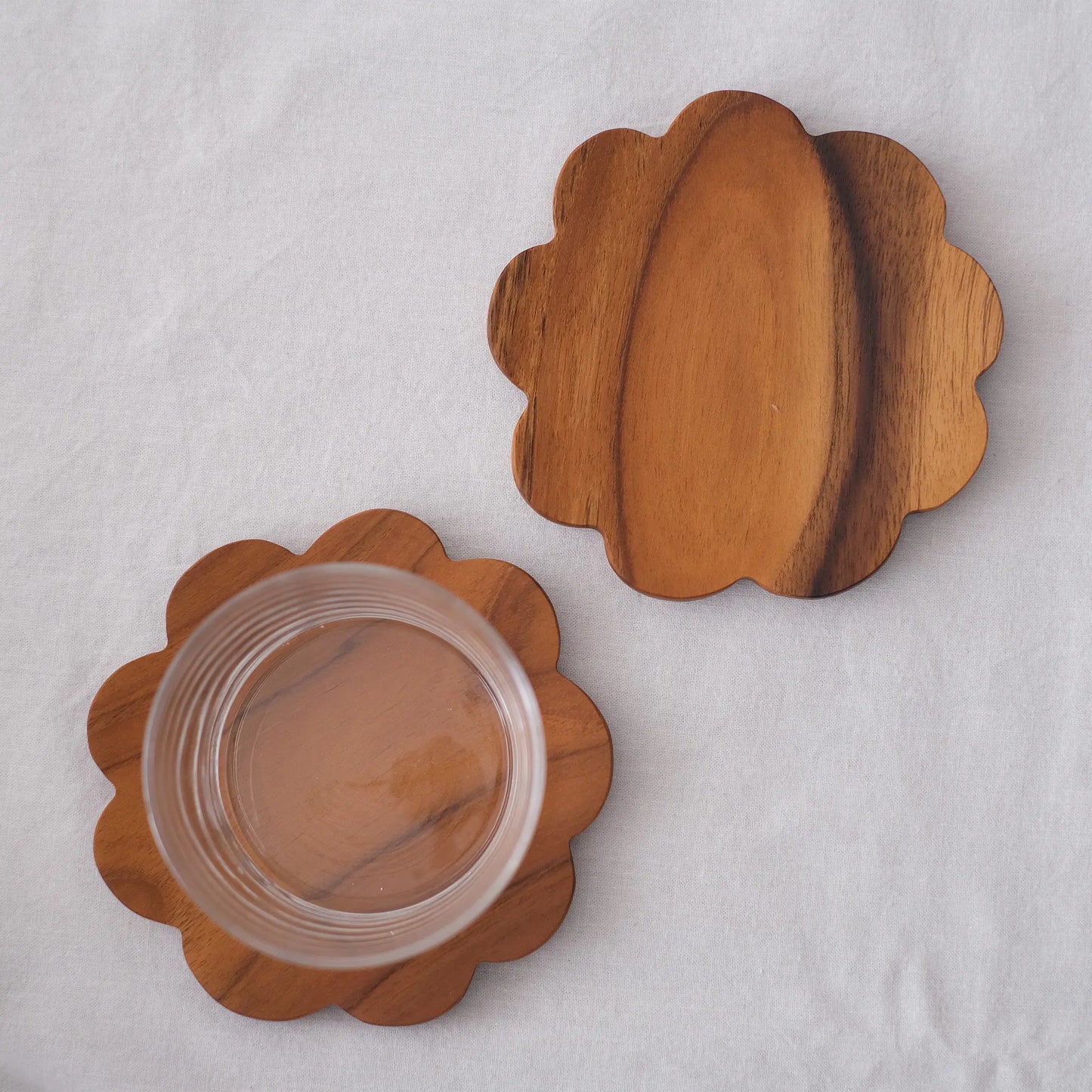 
                  
                    Flower plate
                  
                