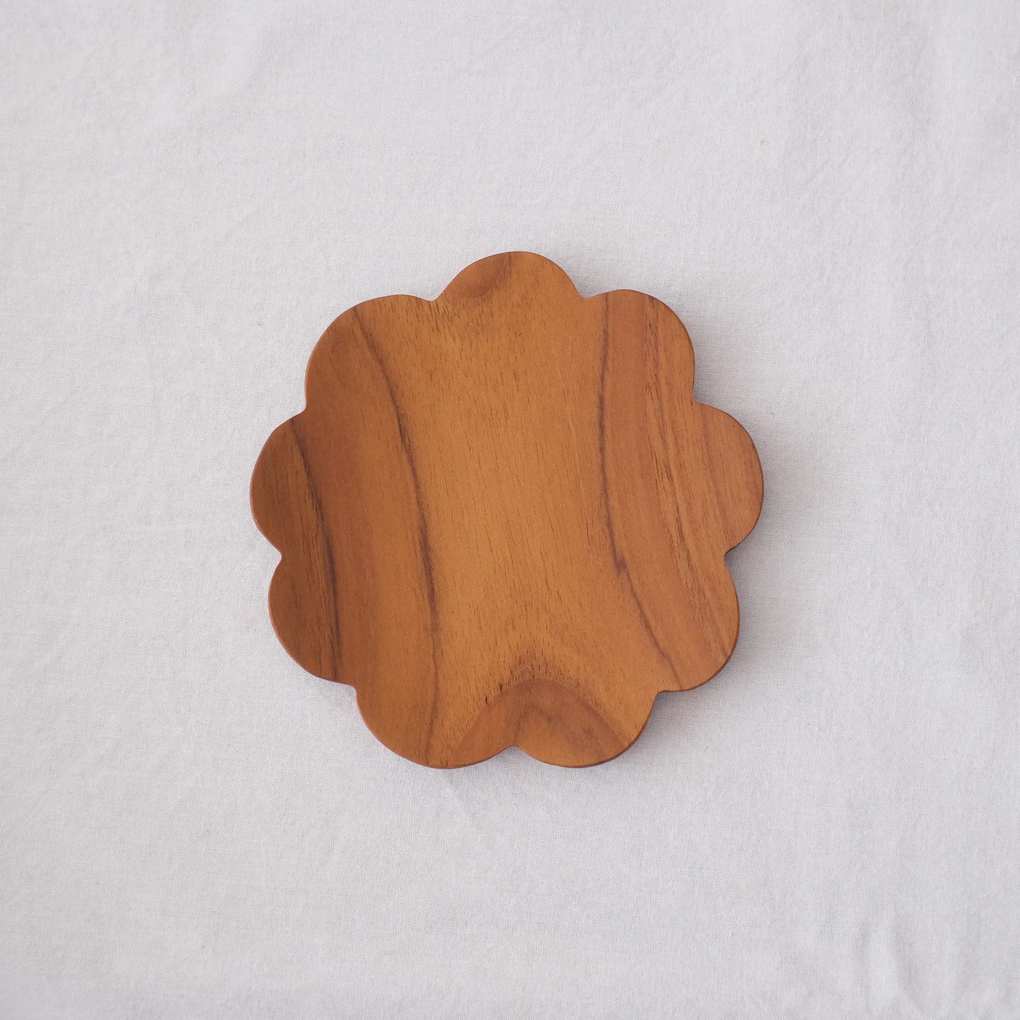 
                  
                    Flower plate
                  
                