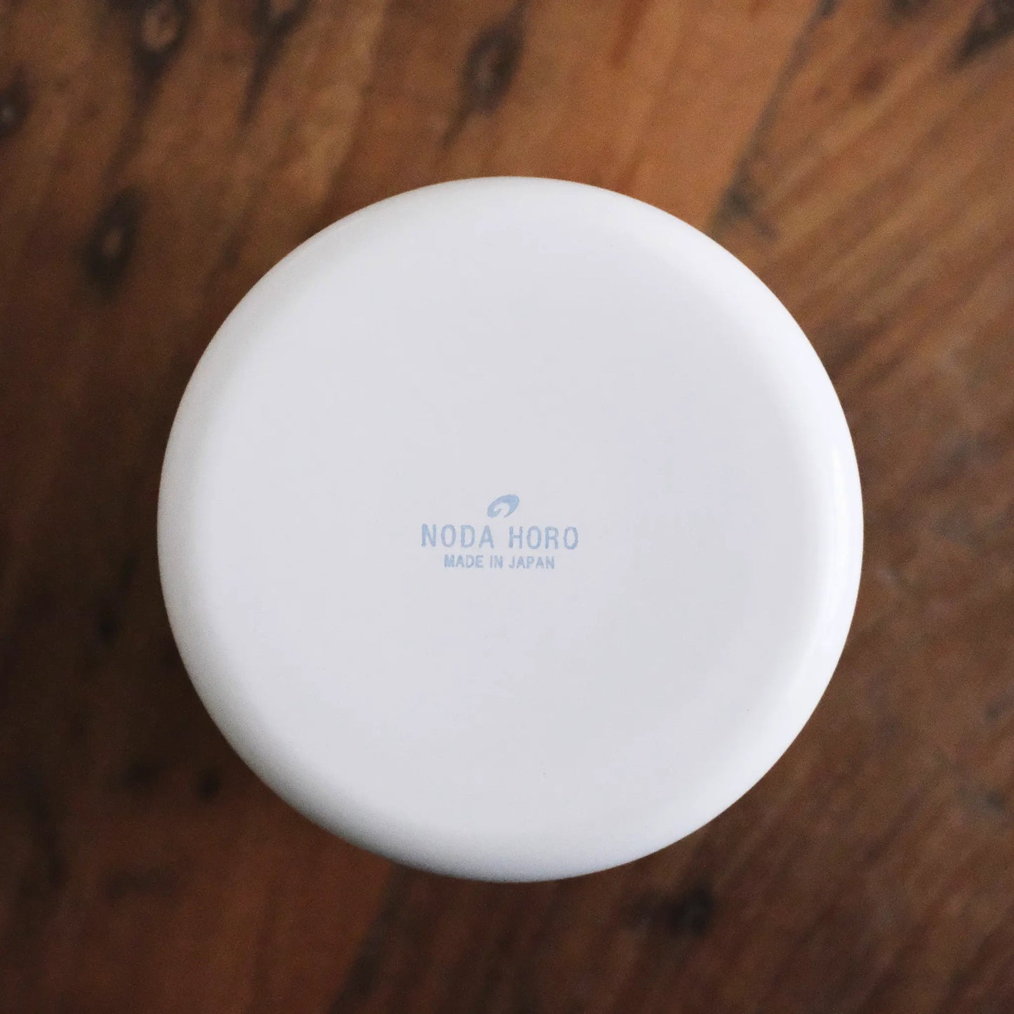 
                  
                    ホーローラウンドキャニスター
                  
                