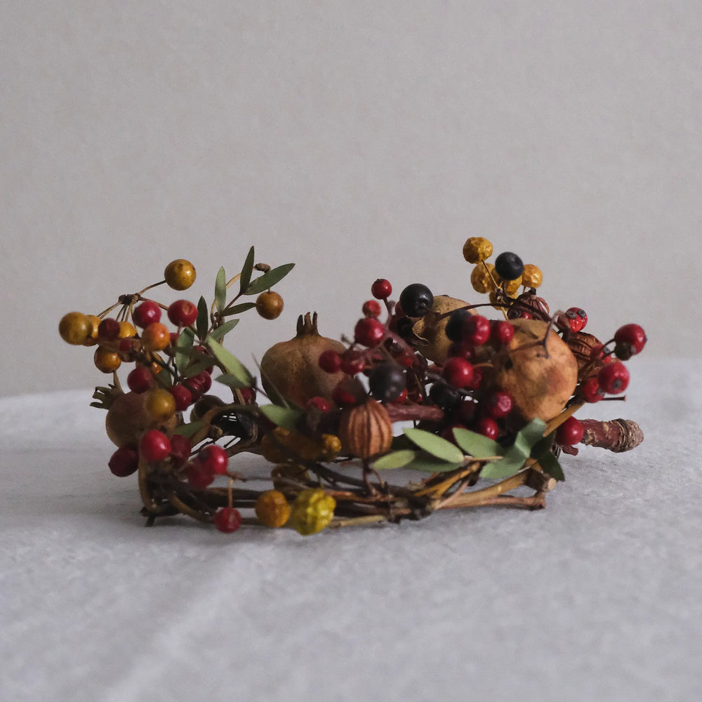 
                  
                    ざくろのキャンドルリース (M)
                  
                