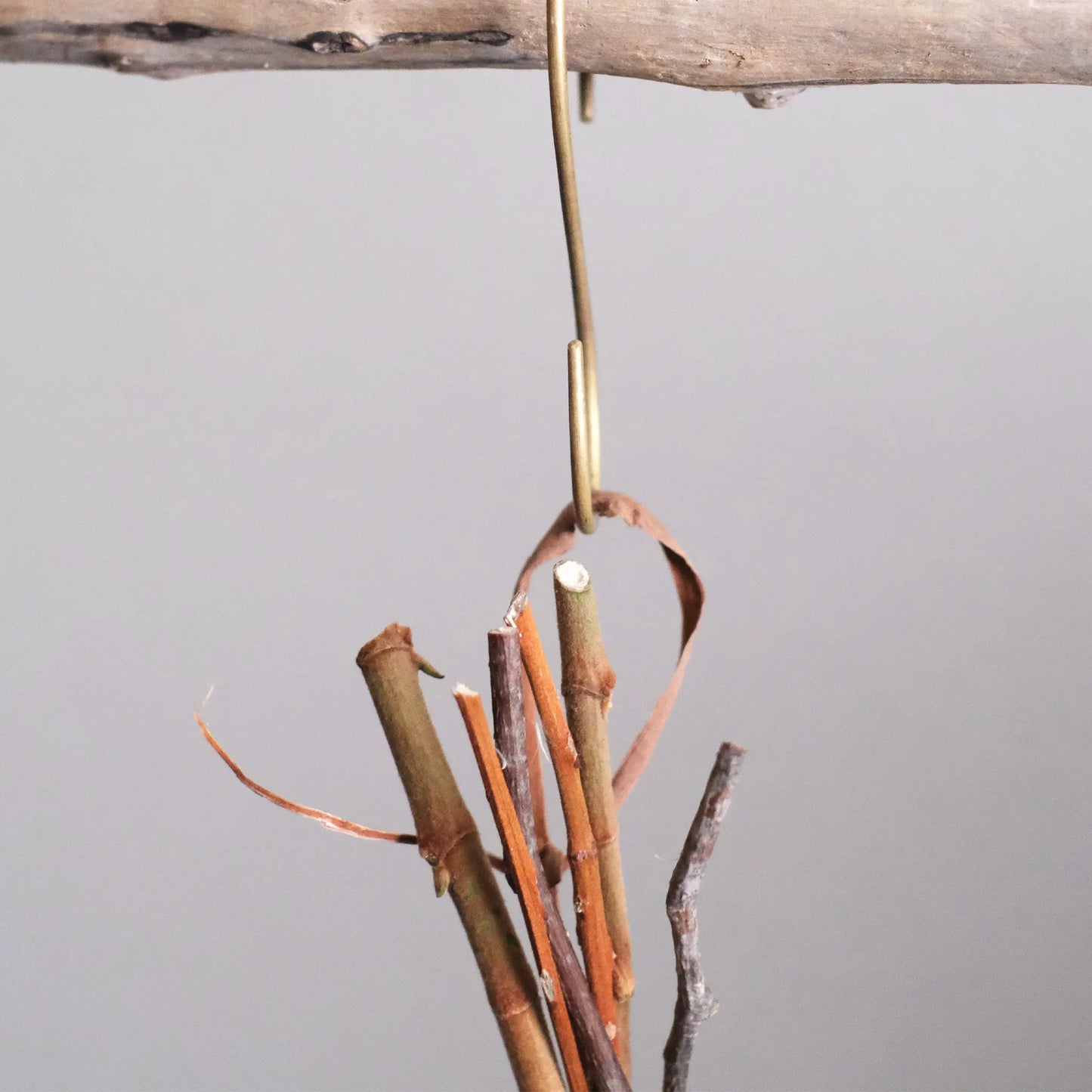 
                  
                    マグノリアのスワッグ B (山葡萄蔓)
                  
                