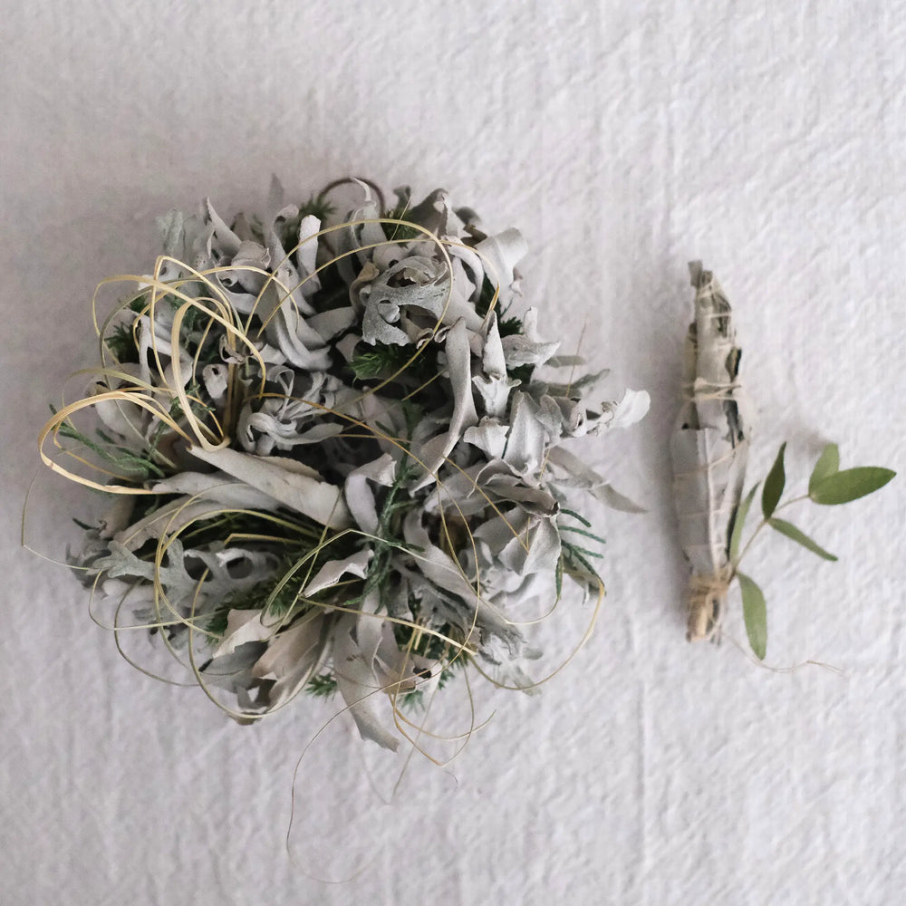 ホワイトセージのリース (バンドル付)