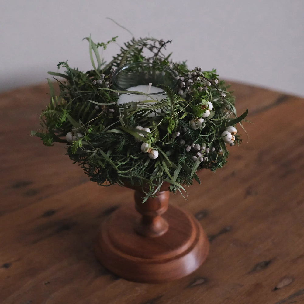 
                  
                    クリスマスリース (白)
                  
                