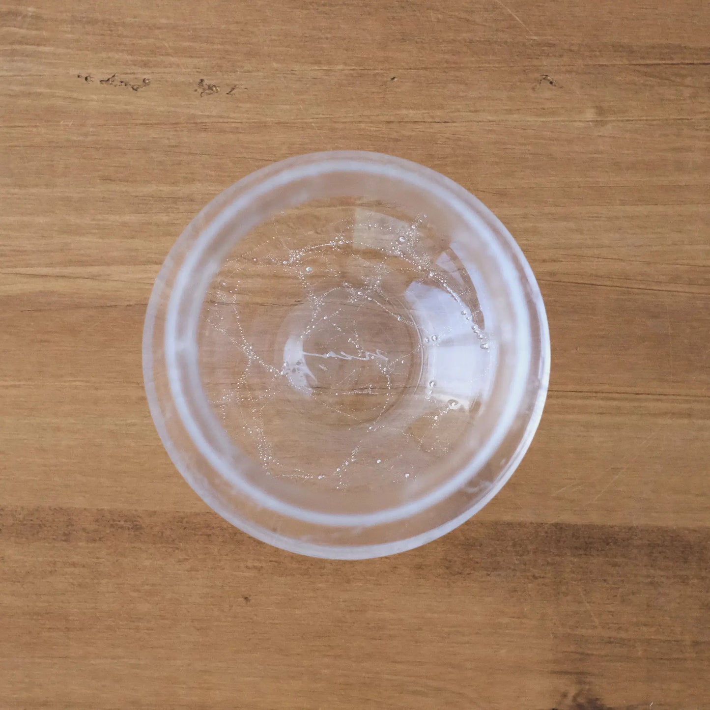 
                  
                    contour glass clear (M)
                  
                