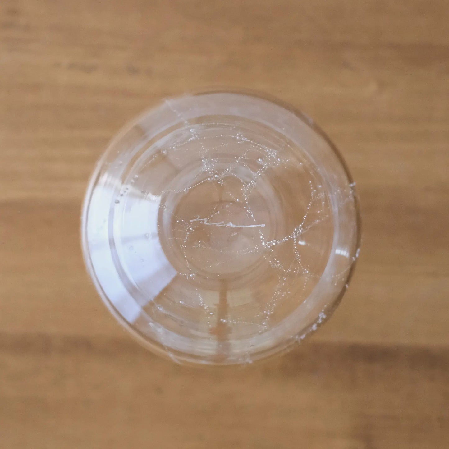 
                  
                    contour glass clear (M)
                  
                