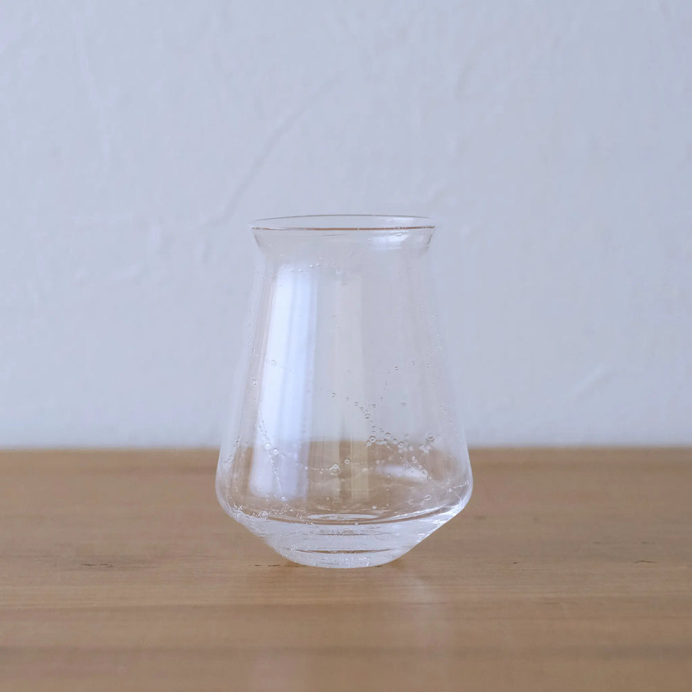 
                  
                    contour glass clear (S)
                  
                