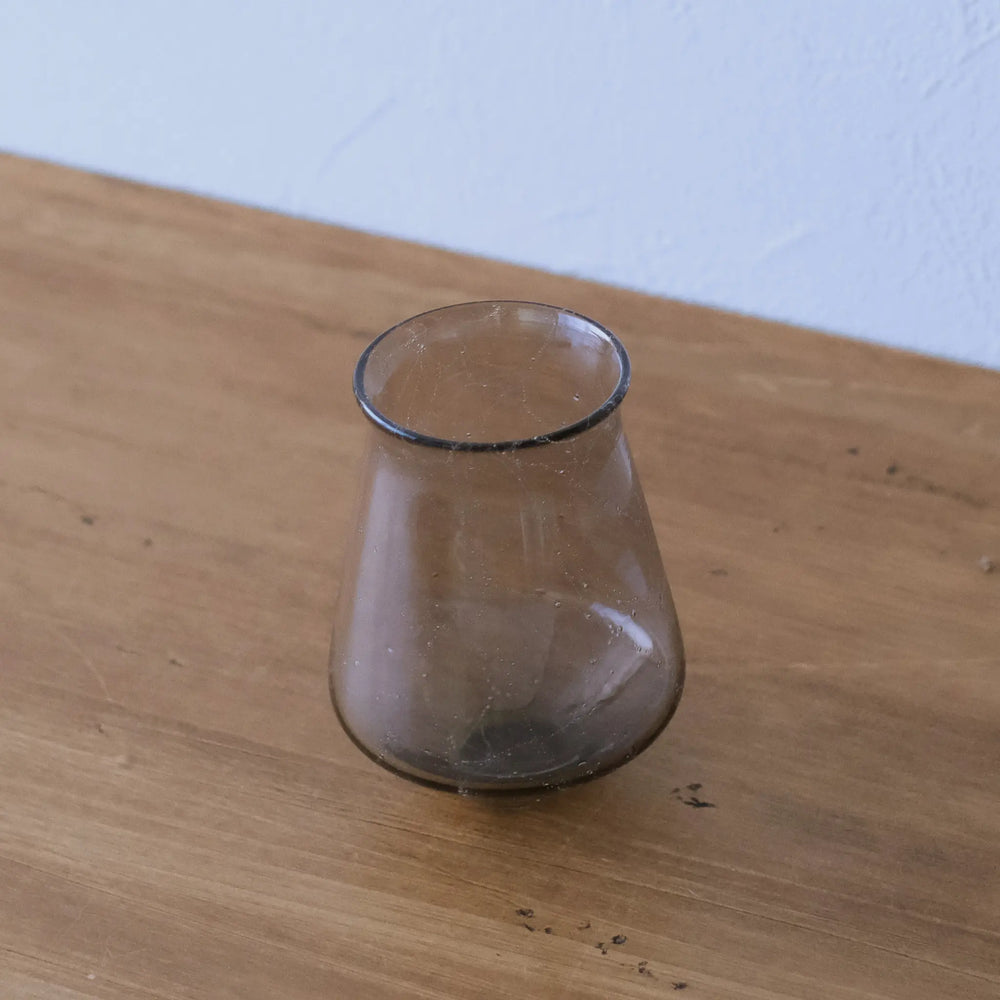 
                  
                    contour glass gray (S)
                  
                