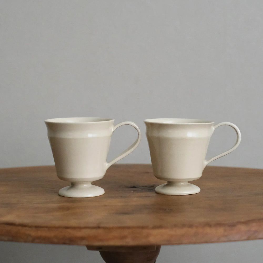 
                  
                    Footed mug
                  
                