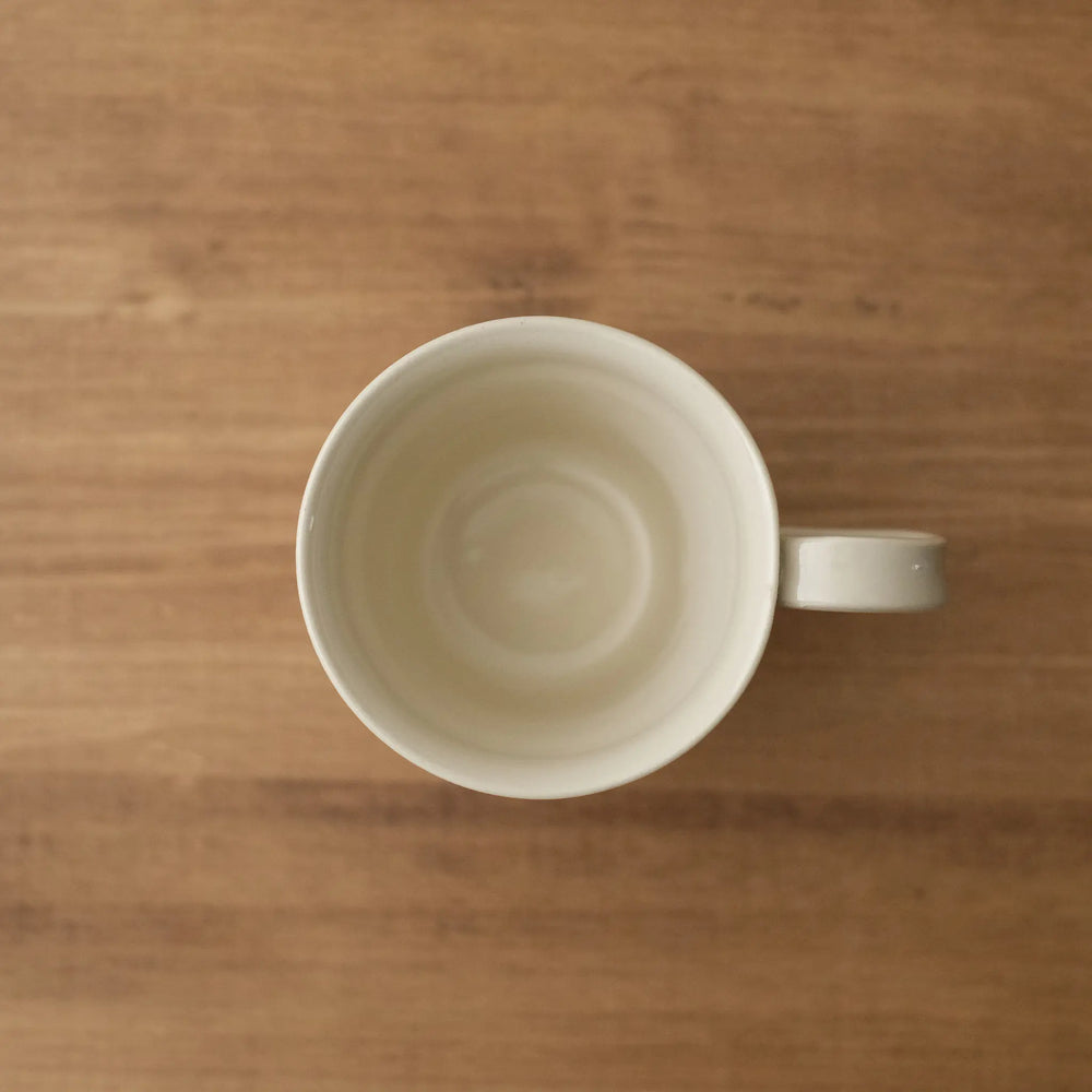 
                  
                    Footed mug
                  
                