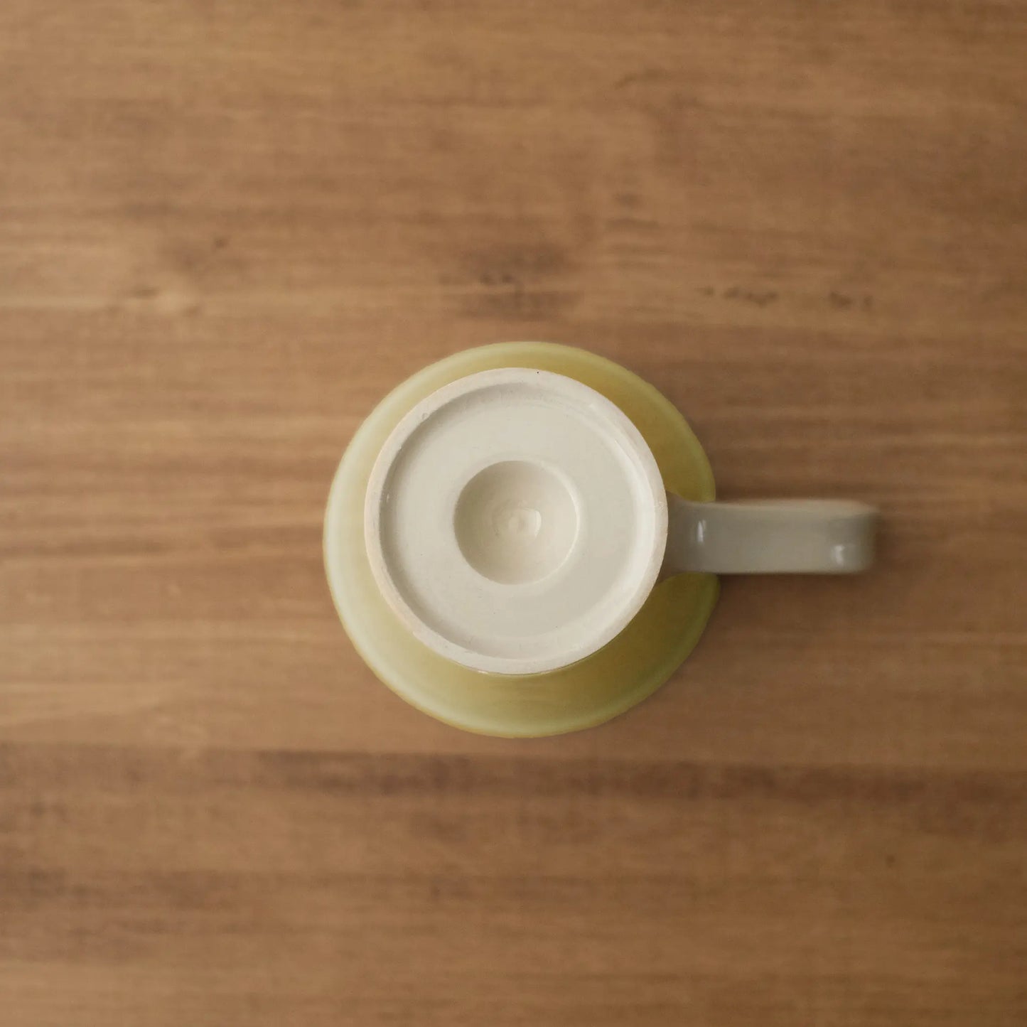 
                  
                    Footed mug
                  
                