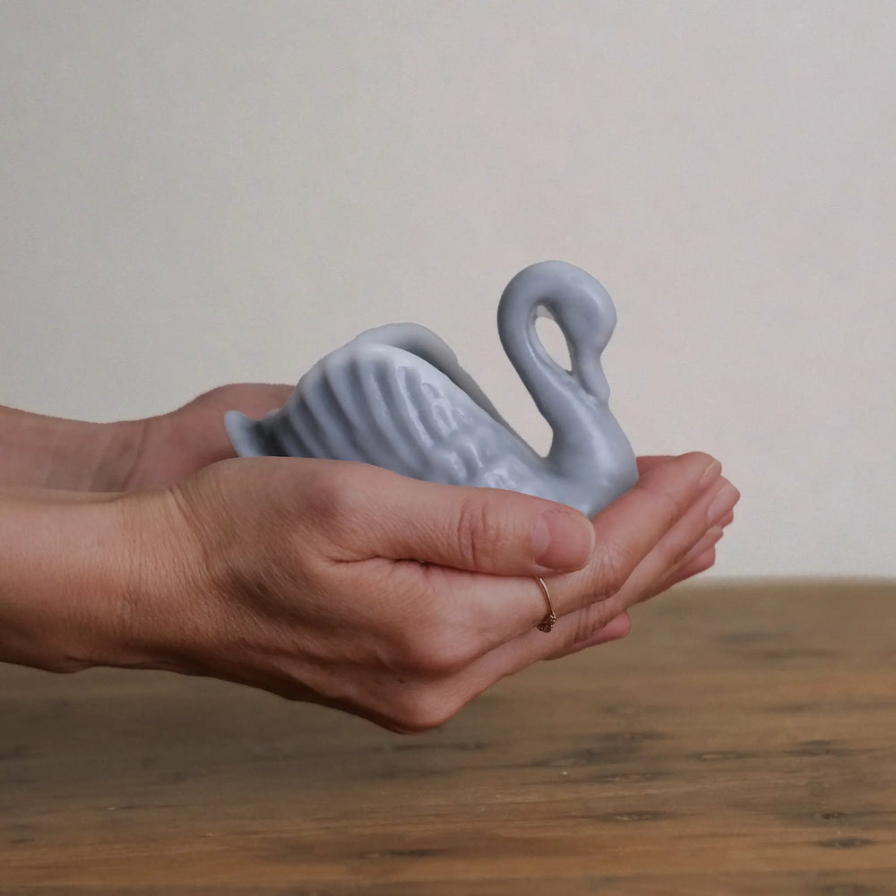 
                  
                    スワン蝋燭 (グレー)
                  
                