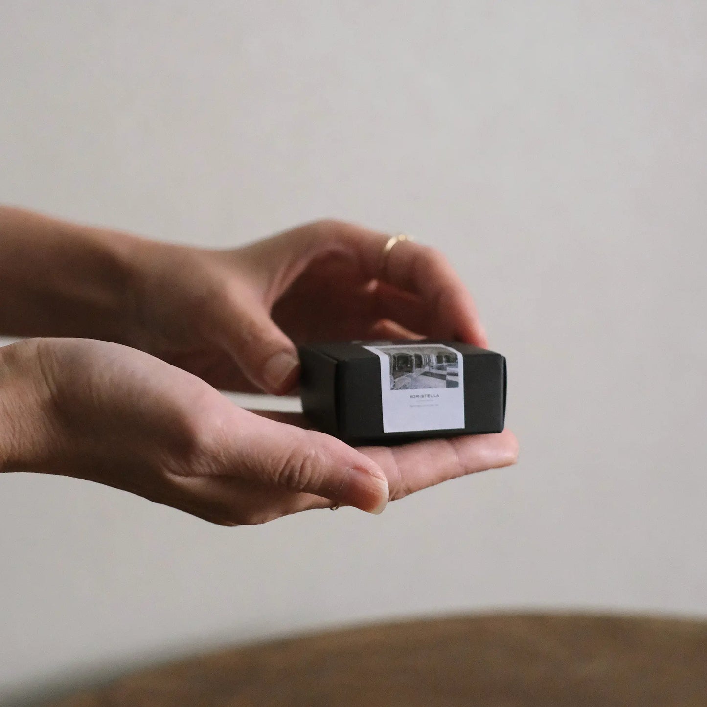 
                  
                    ミニスワン蝋燭 5個入り
                  
                