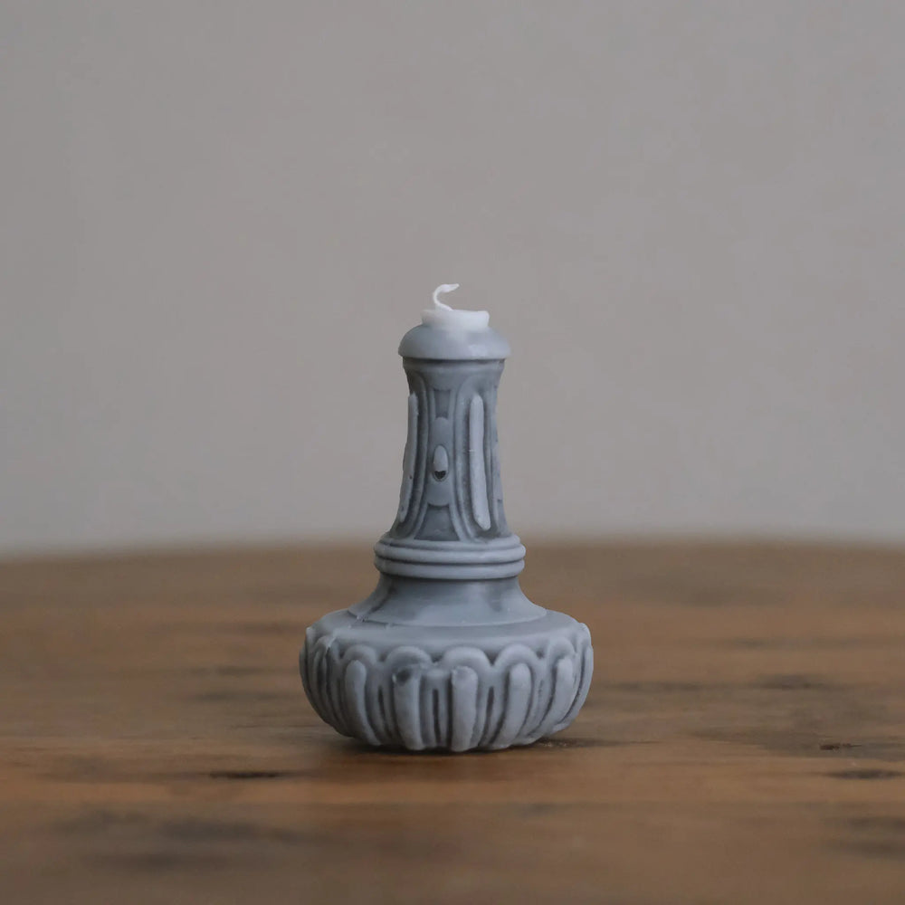 
                  
                    シャンデリアパーツ蝋燭 (グレー)
                  
                