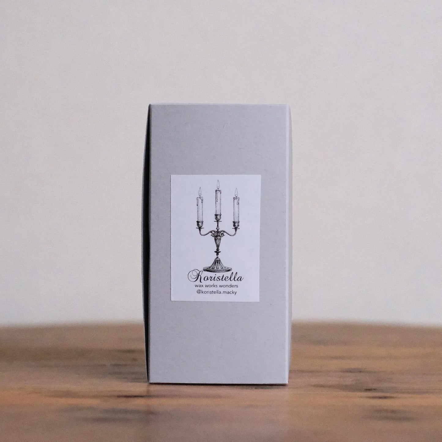 
                  
                    燭台と蝋燭10本セット
                  
                