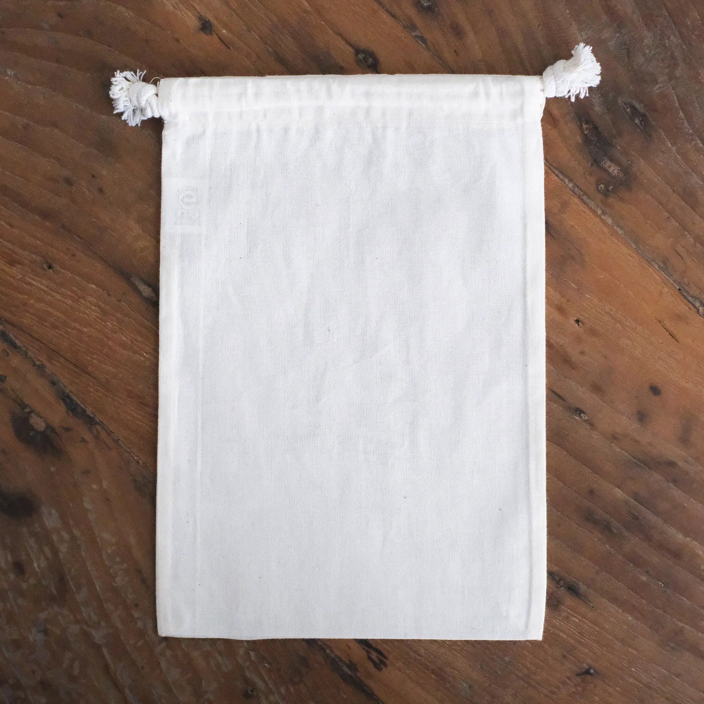 
                  
                    巾着(めがねさんとねこ)
                  
                