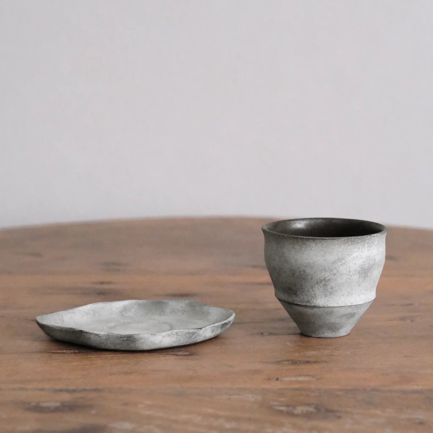 
                  
                    茶托
                  
                