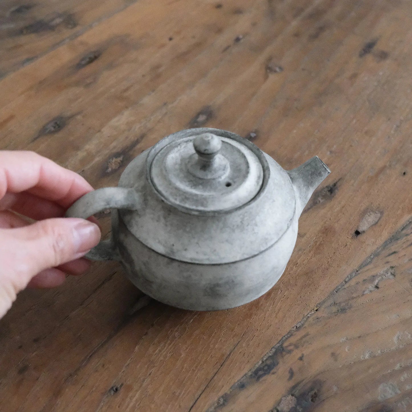 
                  
                    Teapot (S)
                  
                