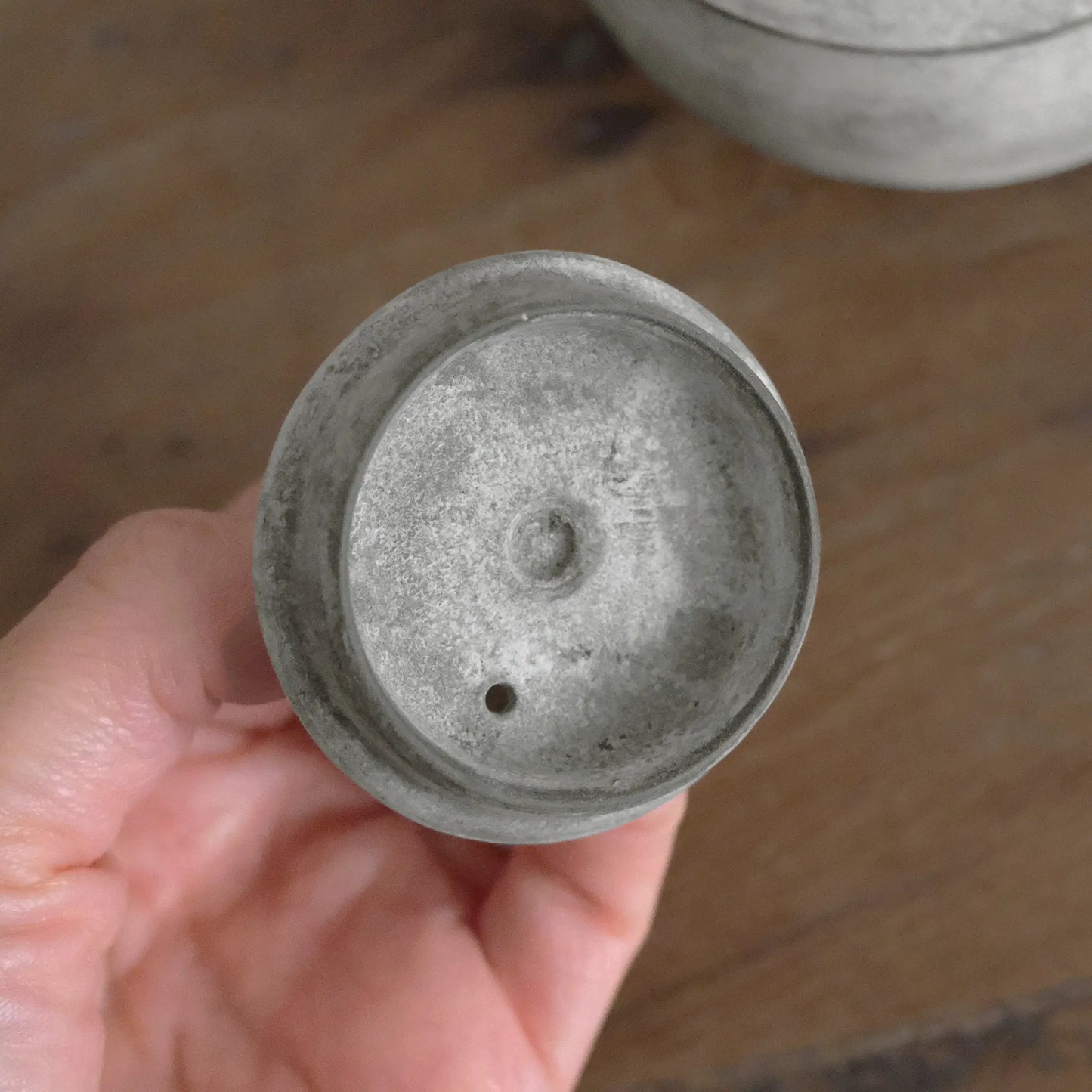 
                  
                    Teapot (S)
                  
                