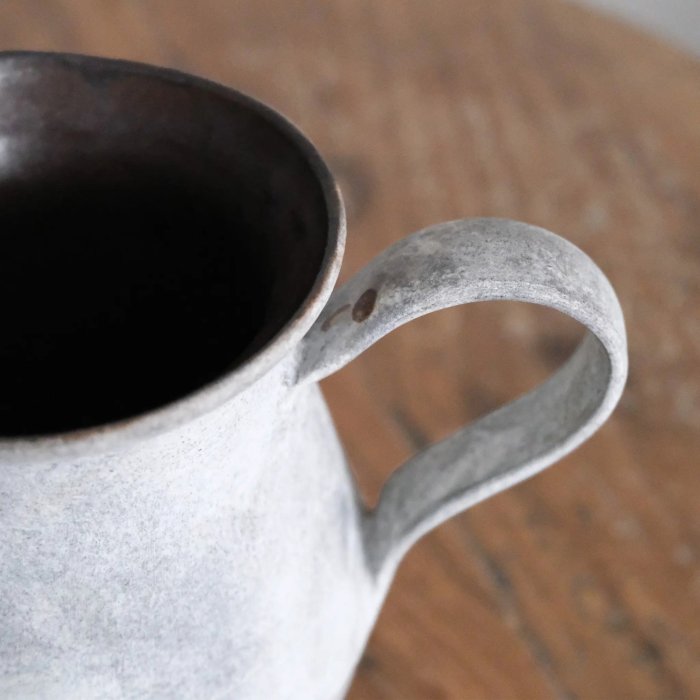 
                  
                    Pitcher
                  
                