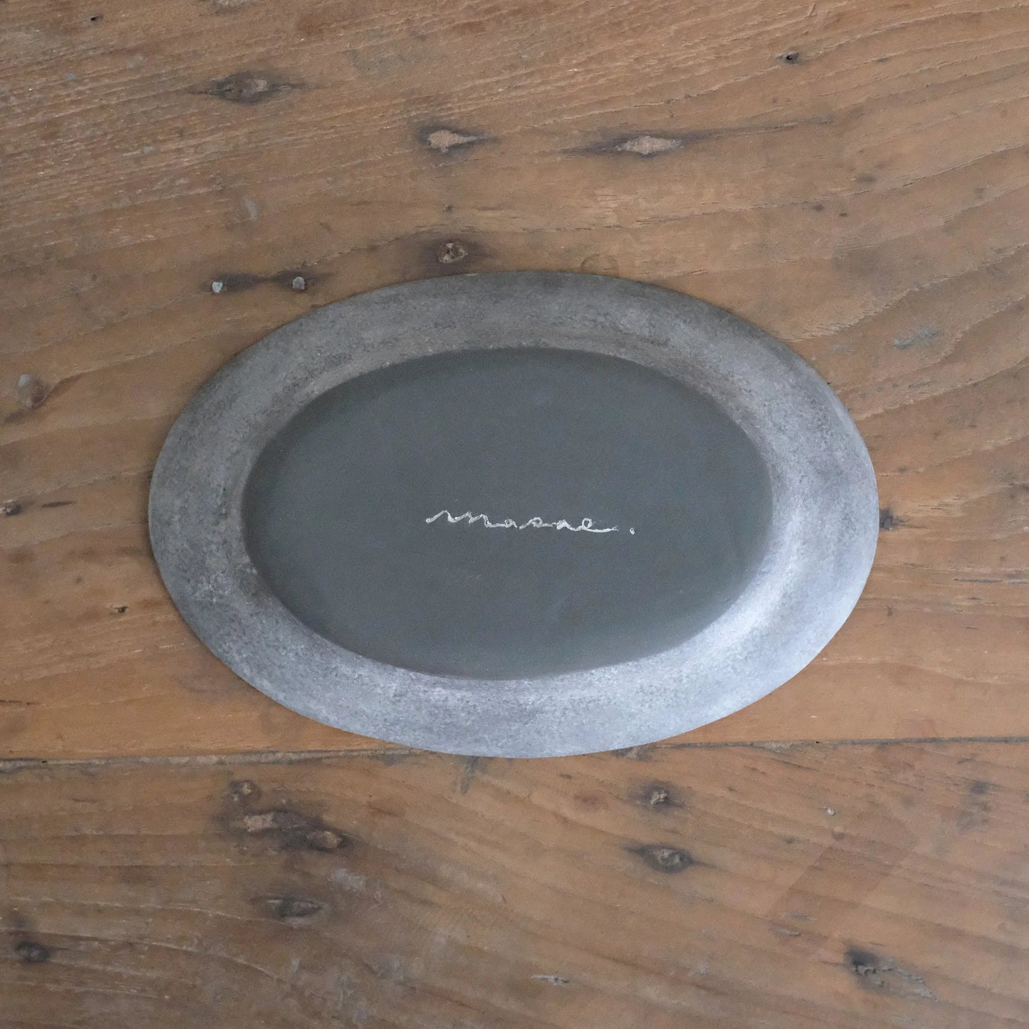 
                  
                    Oval-plate (M)
                  
                